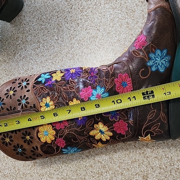 Lane !!Gorgeous!! Daisy Queen Western Boots, Size 9B - Picture 10 of 13